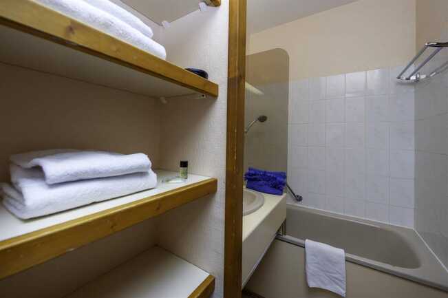 location-residence-Goelia-Bleu-Oceane-carnac-baignoire