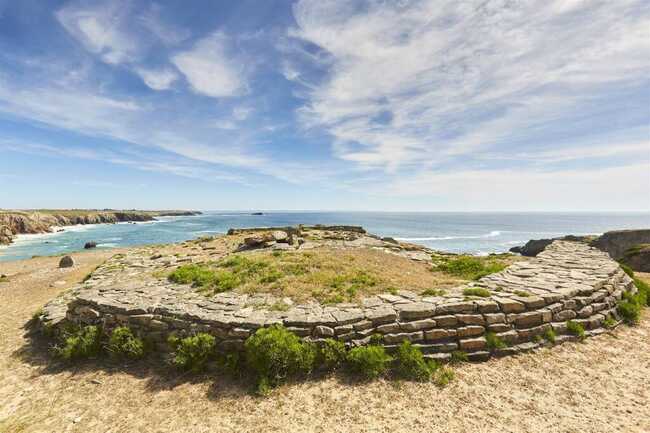 port-blanc-dolmen-saint-pierre-quiberon