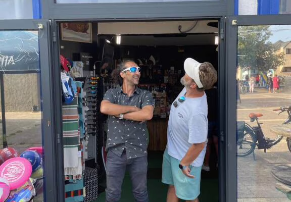 NO WAX Surfshop