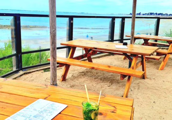 aux-terrasses-de-la-plage-kervillen-bar-restaurant-la-trinioté-sur-mer-(1)