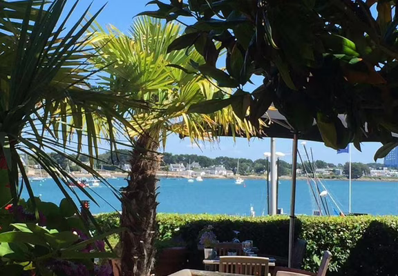 Restaurant-Arrosoir-LA-TRINITE-sur-MER-Morbihan-Bretagne-Sud