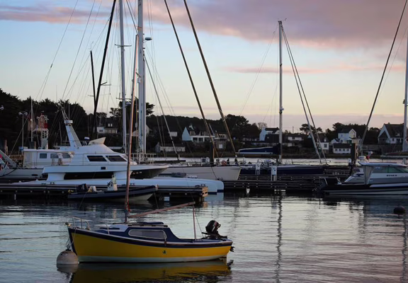 Bar Le Britannia - Vue sur La Trinité-sur-Mer 